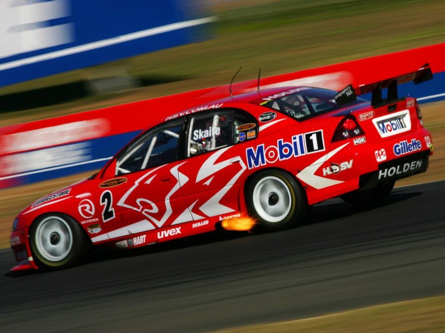  Holden Commodore V8 Supercar 2005 года  (фото 5 из 16)